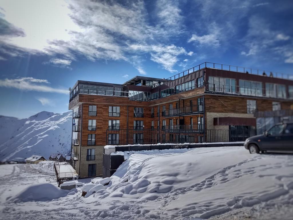 Kato'S Aparthotel Gudauri Mgzavrebi Extérieur photo